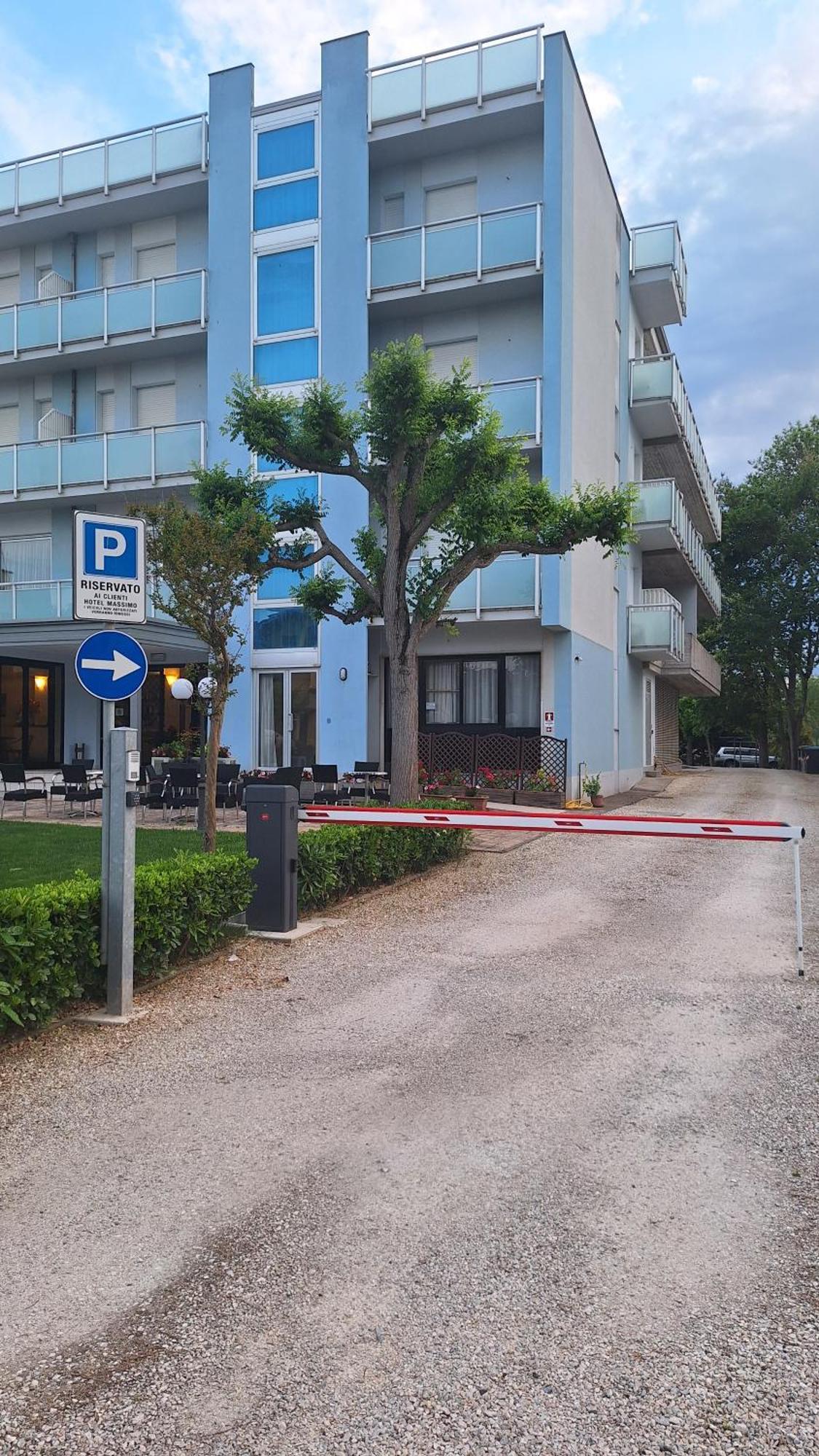 Hotel Massimo Cervia Exterior foto